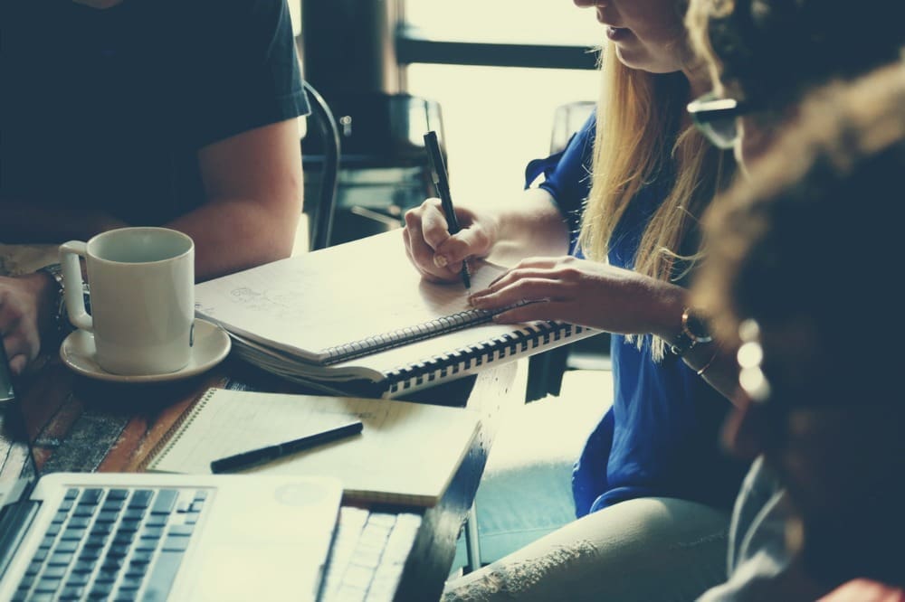7 Tactics for Students to Balance College, Work and Social Life